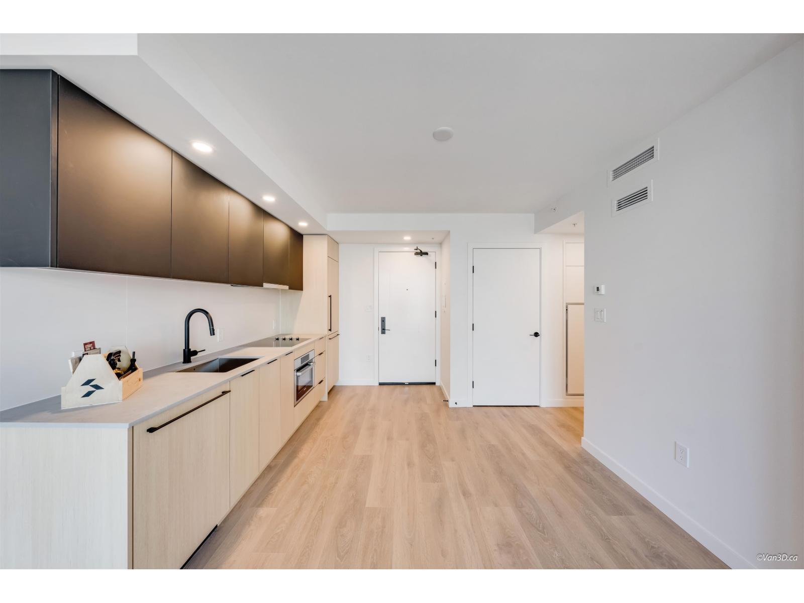 1710 13738 Central Avenue, Surrey, British Columbia  V3T 0X5 - Photo 5 - R3129316