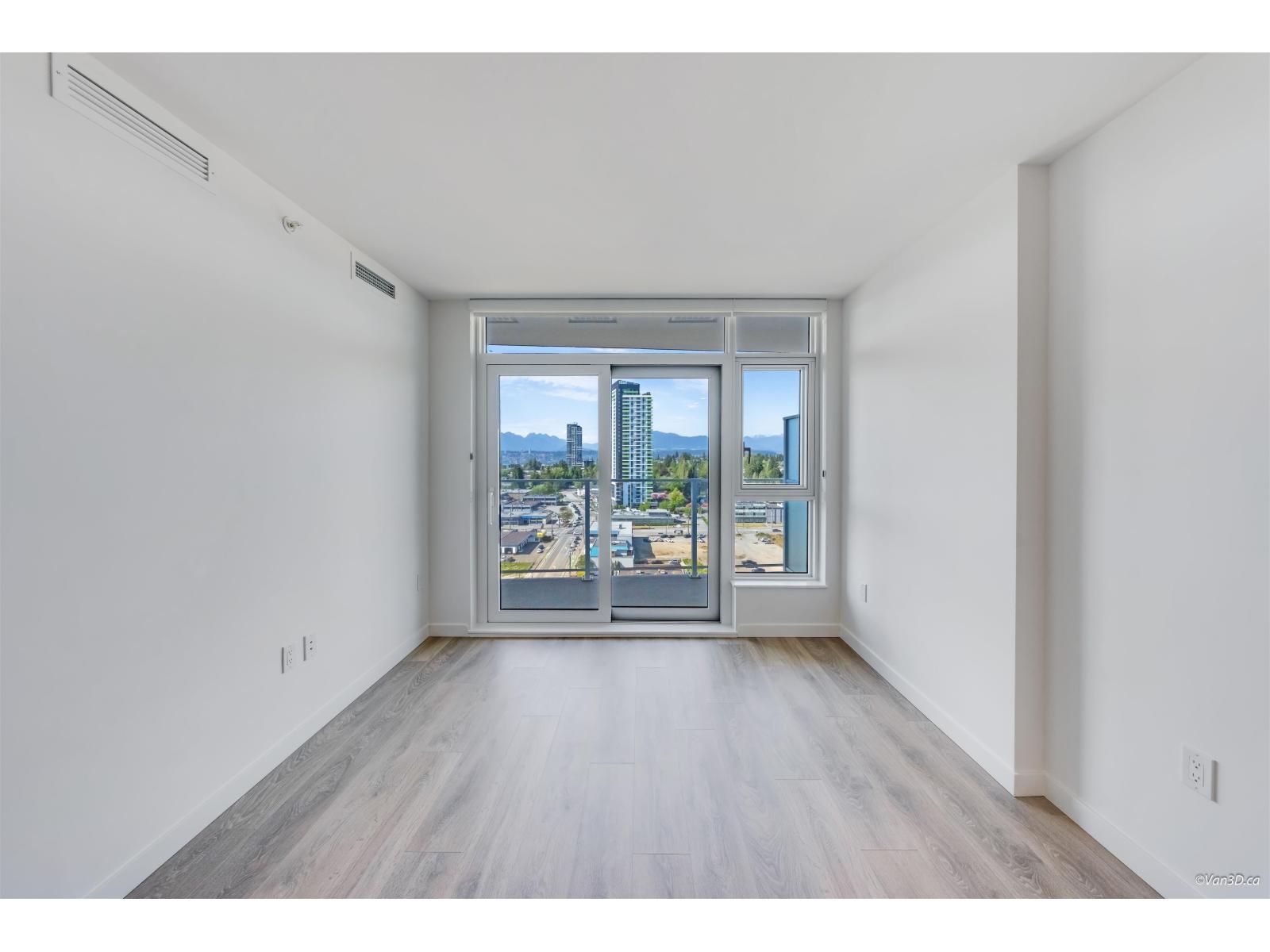 1710 13738 Central Avenue, Surrey, British Columbia  V3T 0X5 - Photo 13 - R3129316