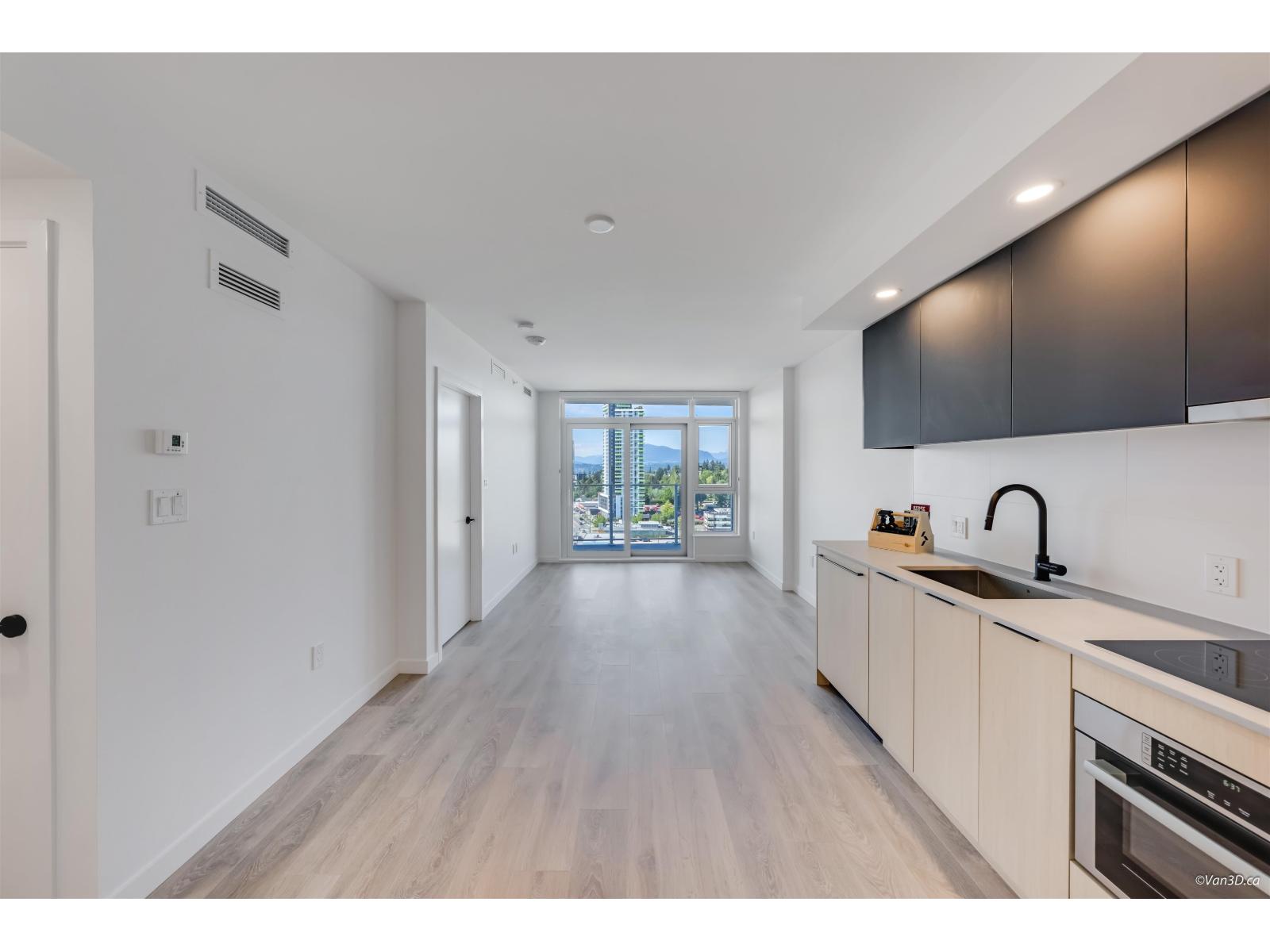 1710 13738 Central Avenue, Surrey, British Columbia  V3T 0X5 - Photo 9 - R3129316