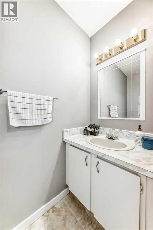 4611 50 Street, Red Deer, Alberta  T4N 2C2 - Photo 16 - A2295424
