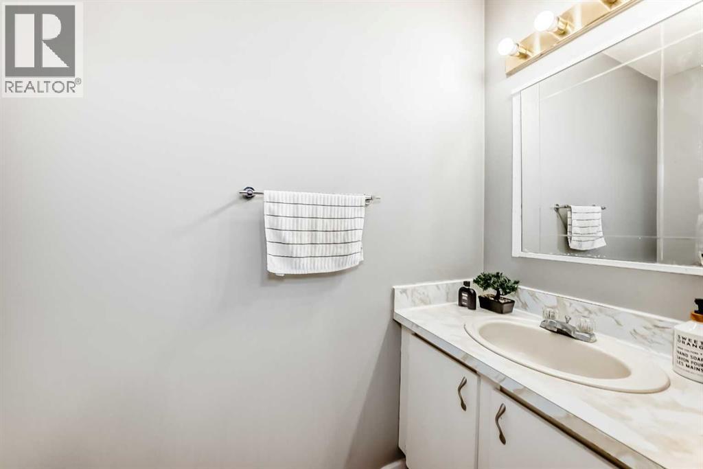 4611 50 Street, Red Deer, Alberta  T4N 2C2 - Photo 15 - A2295424
