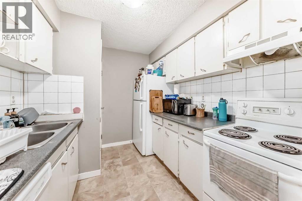 4611 50 Street, Red Deer, Alberta  T4N 2C2 - Photo 9 - A2295424