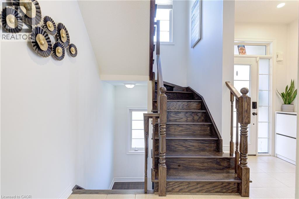 2325 Stone Glen Crescent, Oakville, Ontario  L6M 0C9 - Photo 11 - 40822937