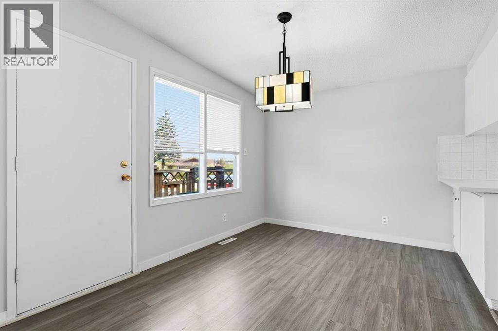 11759 Canfield Road Sw, Calgary, Alberta  T2W 1J6 - Photo 7 - A2307595