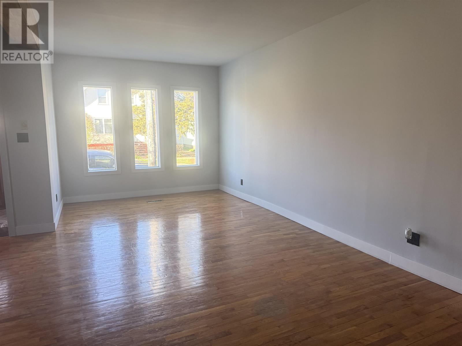 326 Ogden St, Thunder Bay, Ontario  P7C 2N3 - Photo 4 - TB2601251
