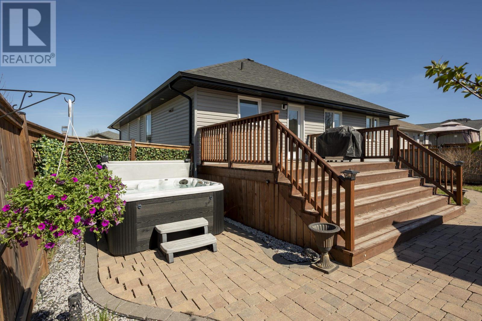 218 Sunflower St, Thunder Bay, Ontario  P7G 0W3 - Photo 33 - TB2601250