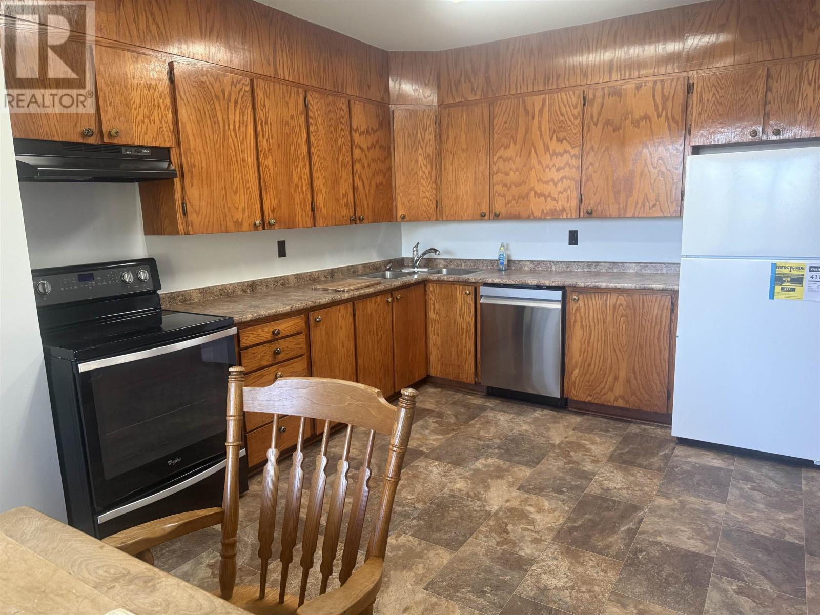 326 Ogden St, Thunder Bay, Ontario  P7C 2N3 - Photo 5 - TB2601251