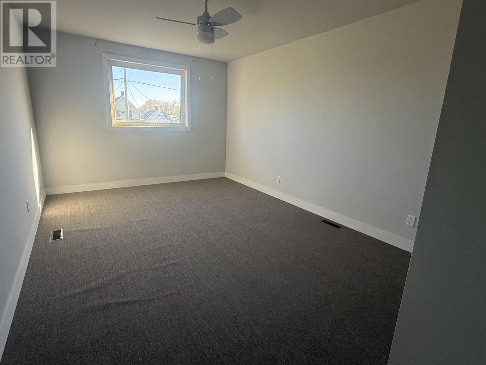326 Ogden St, Thunder Bay, Ontario  P7C 2N3 - Photo 7 - TB2601251