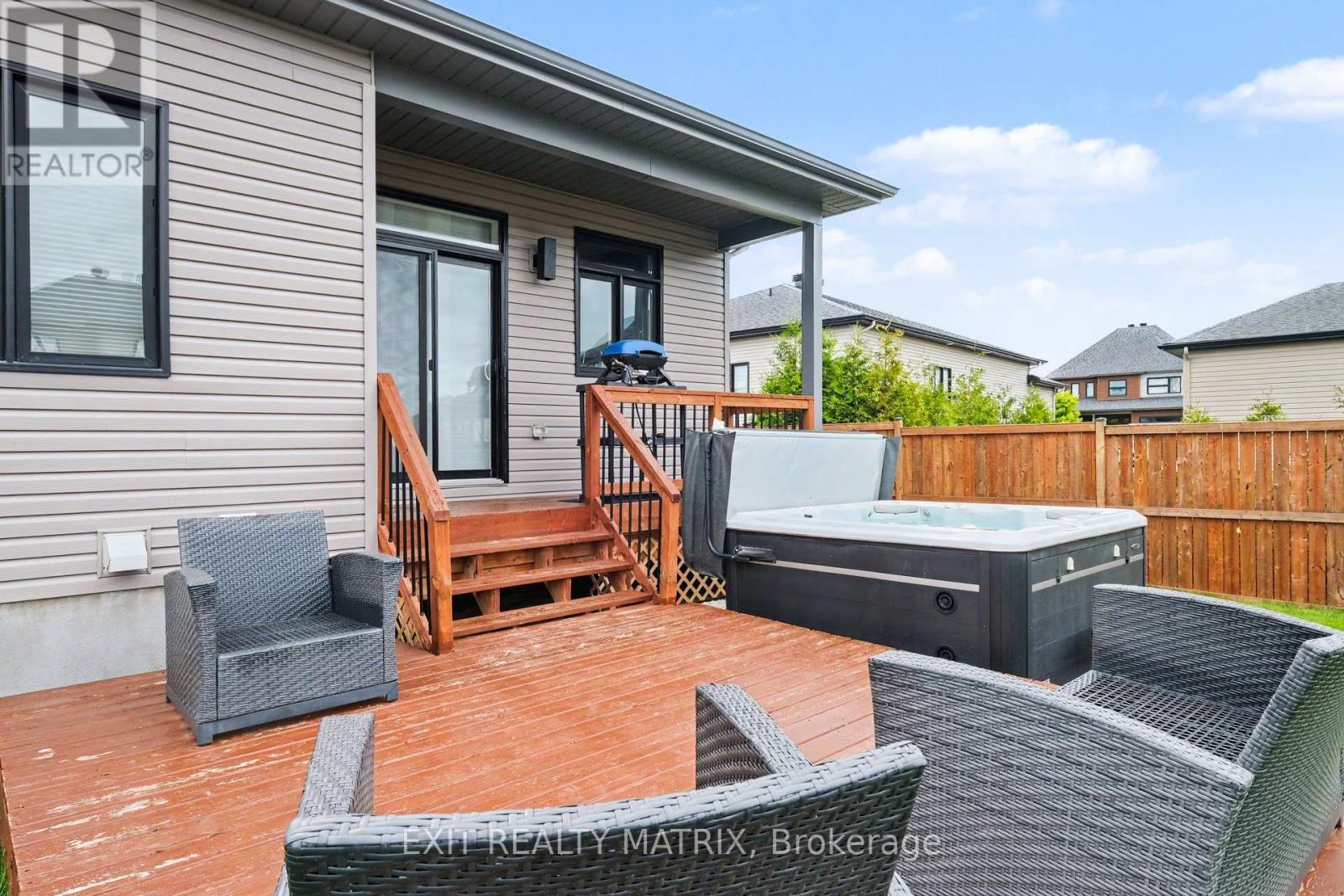 128 Lyon Street, Russell, Ontario  K0A 1W0 - Photo 28 - X13215614