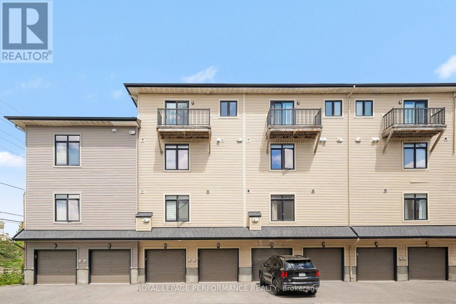 220 Pembina Private, Ottawa, Ontario K4M 0G7 - Photo 3 - X13215672