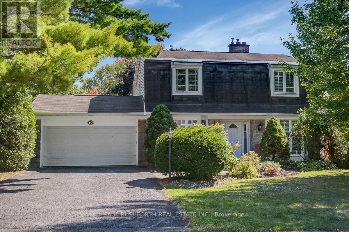 10 COSBURN AVENUE, Ottawa, Ontario