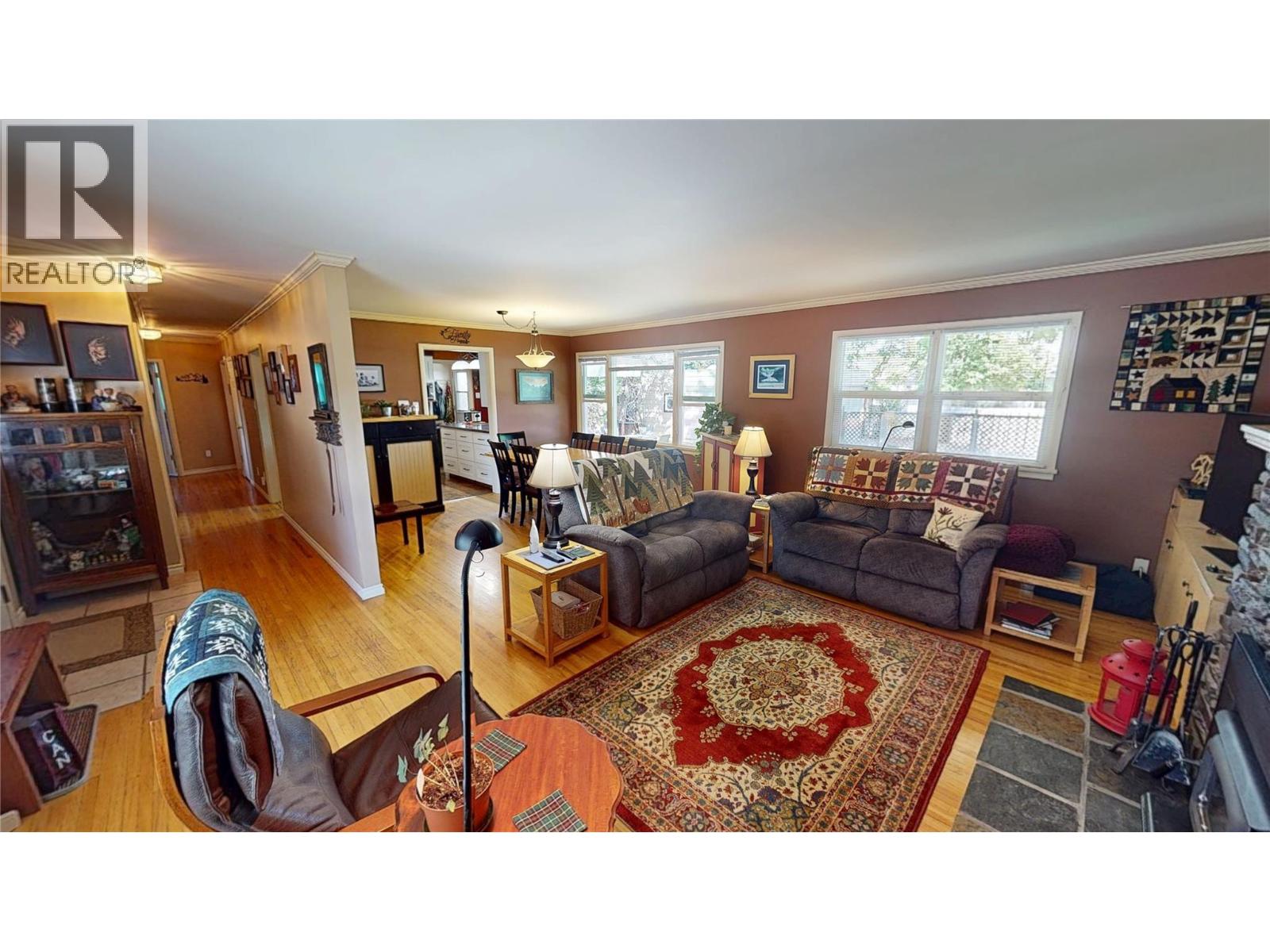 522 13th Avenue S, Cranbrook, British Columbia V1C 2W4 - Photo 5 - 10389426