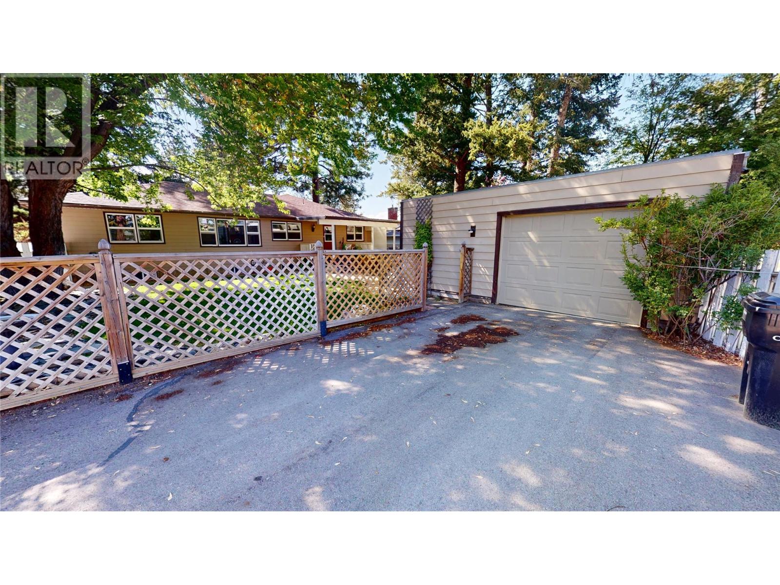 522 13th Avenue S, Cranbrook, British Columbia V1C 2W4 - Photo 32 - 10389426