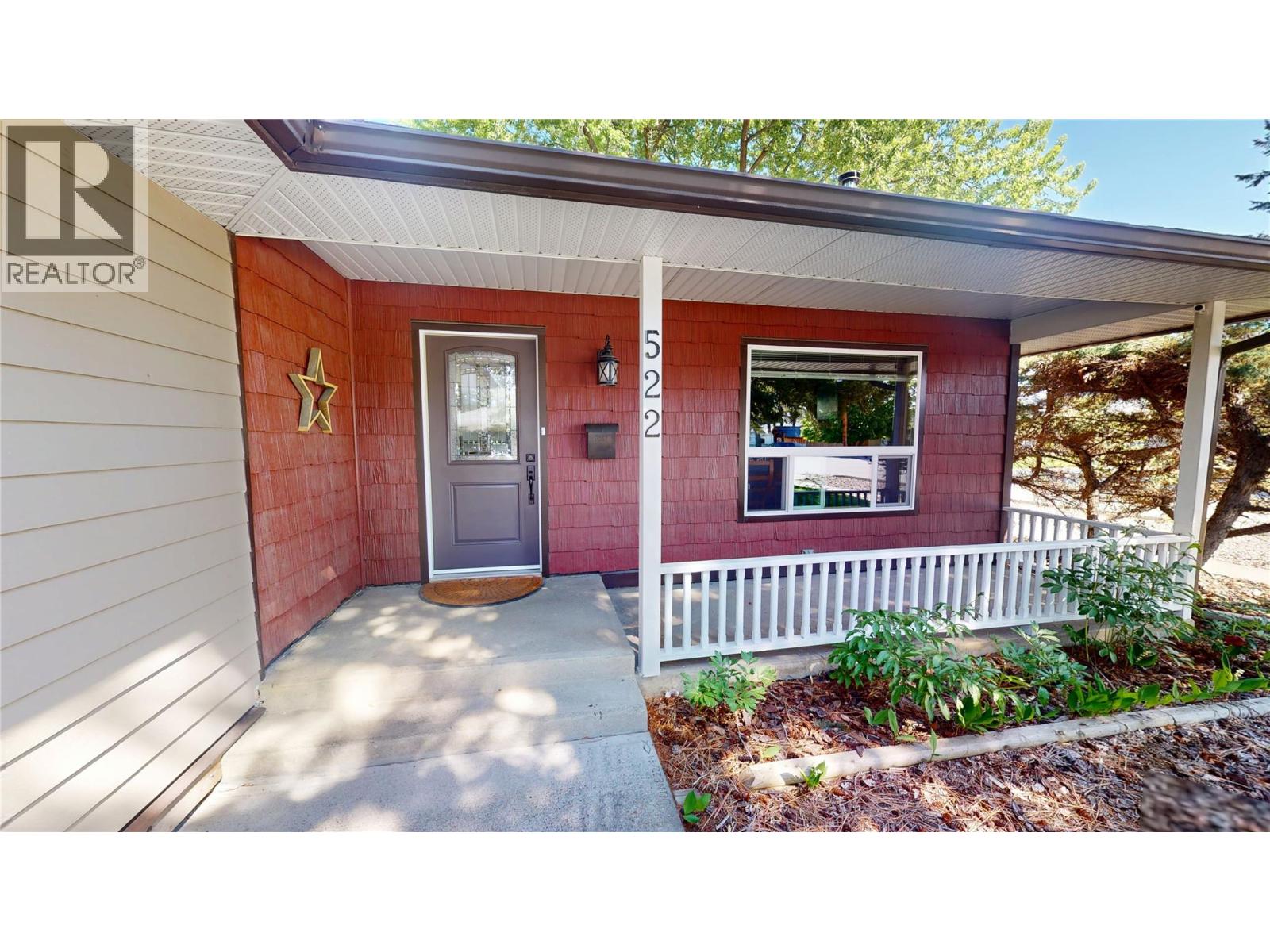522 13th Avenue S, Cranbrook, British Columbia V1C 2W4 - Photo 3 - 10389426