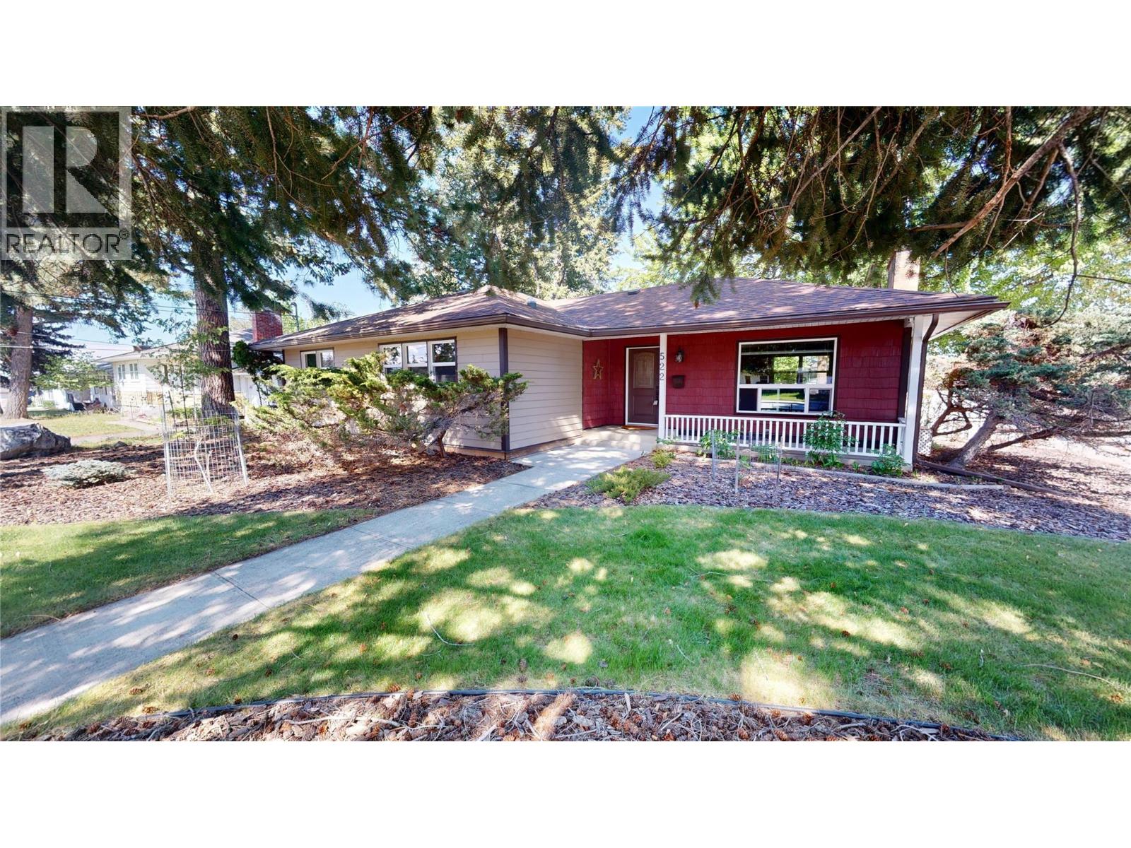 522 13th Avenue S, Cranbrook, British Columbia V1C 2W4 - Photo 1 - 10389426