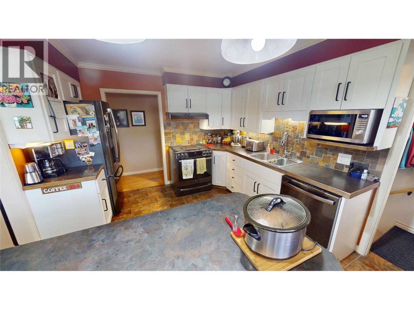 522 13th Avenue S, Cranbrook, British Columbia V1C 2W4 - Photo 10 - 10389426