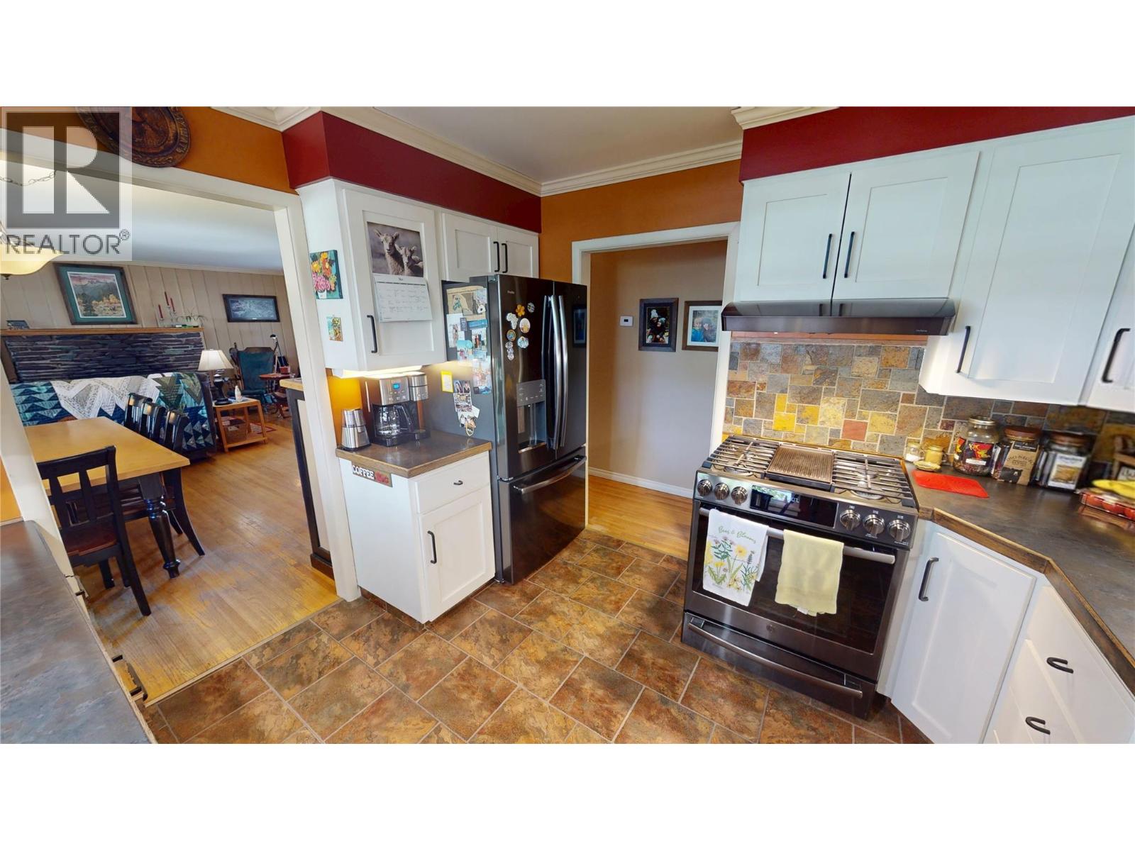 522 13th Avenue S, Cranbrook, British Columbia V1C 2W4 - Photo 11 - 10389426