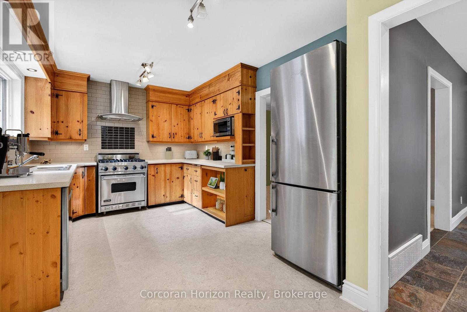 110 Mansfield Drive, Hamilton, Ontario  L9G 1M7 - Photo 13 - X13215578