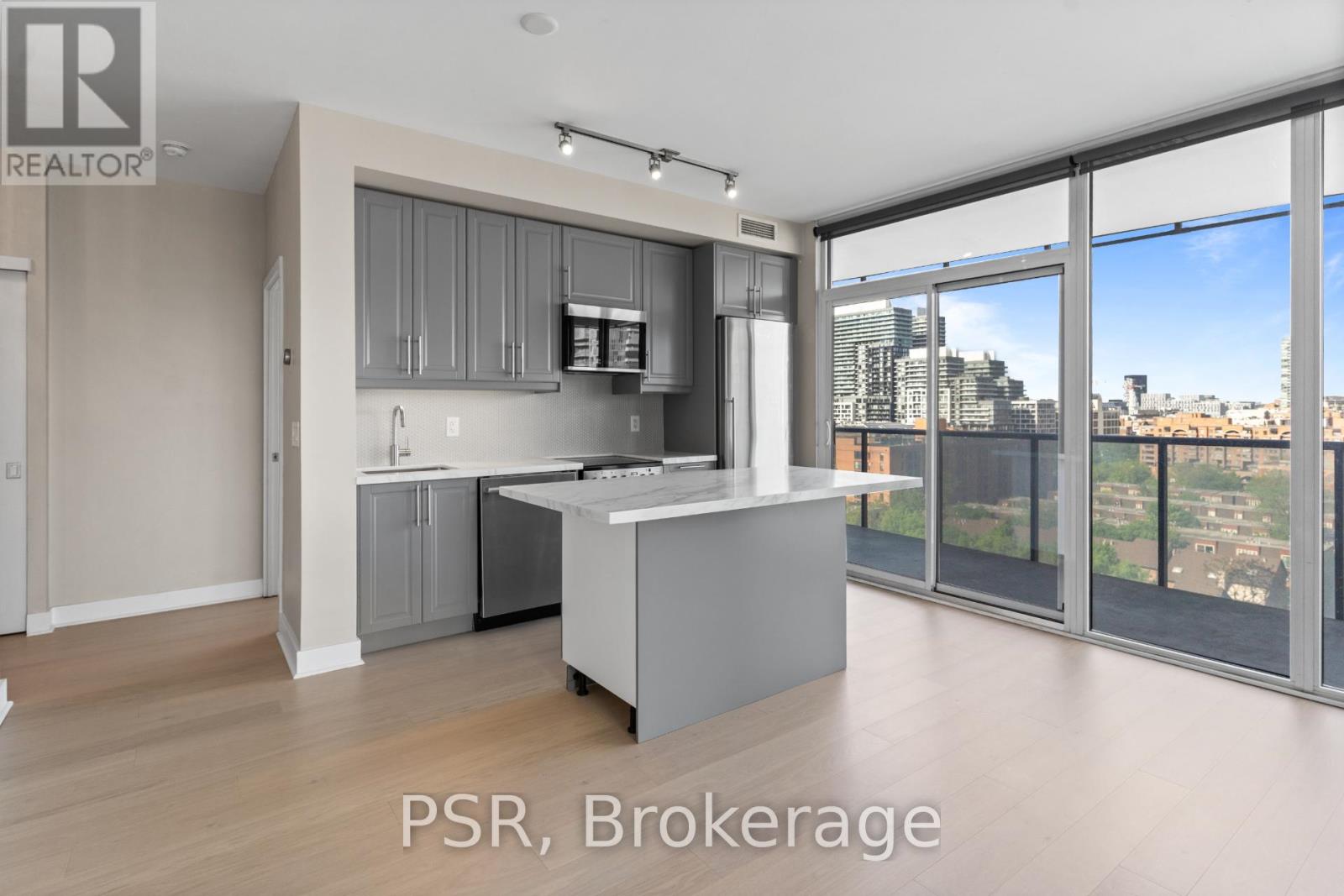 1011 - 1 Market Street, Toronto, Ontario  M5E 0A2 - Photo 2 - C13215238