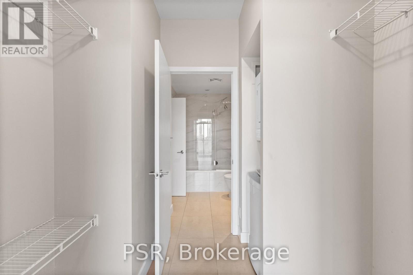 1011 - 1 Market Street, Toronto, Ontario  M5E 0A2 - Photo 10 - C13215238