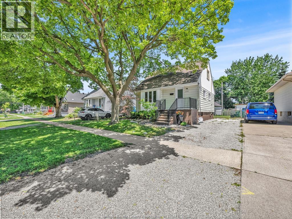 1532 Tourangeau Road, Windsor, Ontario  N8Y 4J4 - Photo 2 - 26012556