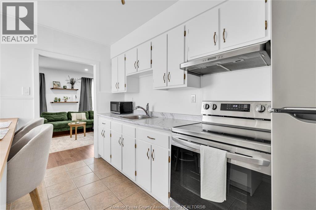 2362 Forest, Windsor, Ontario  N8W 2G8 - Photo 7 - 26012549