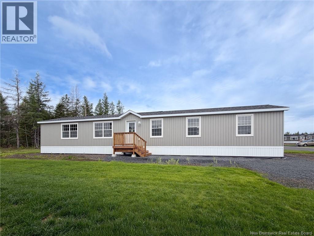 25 Luanne Drive, Waasis, New Brunswick