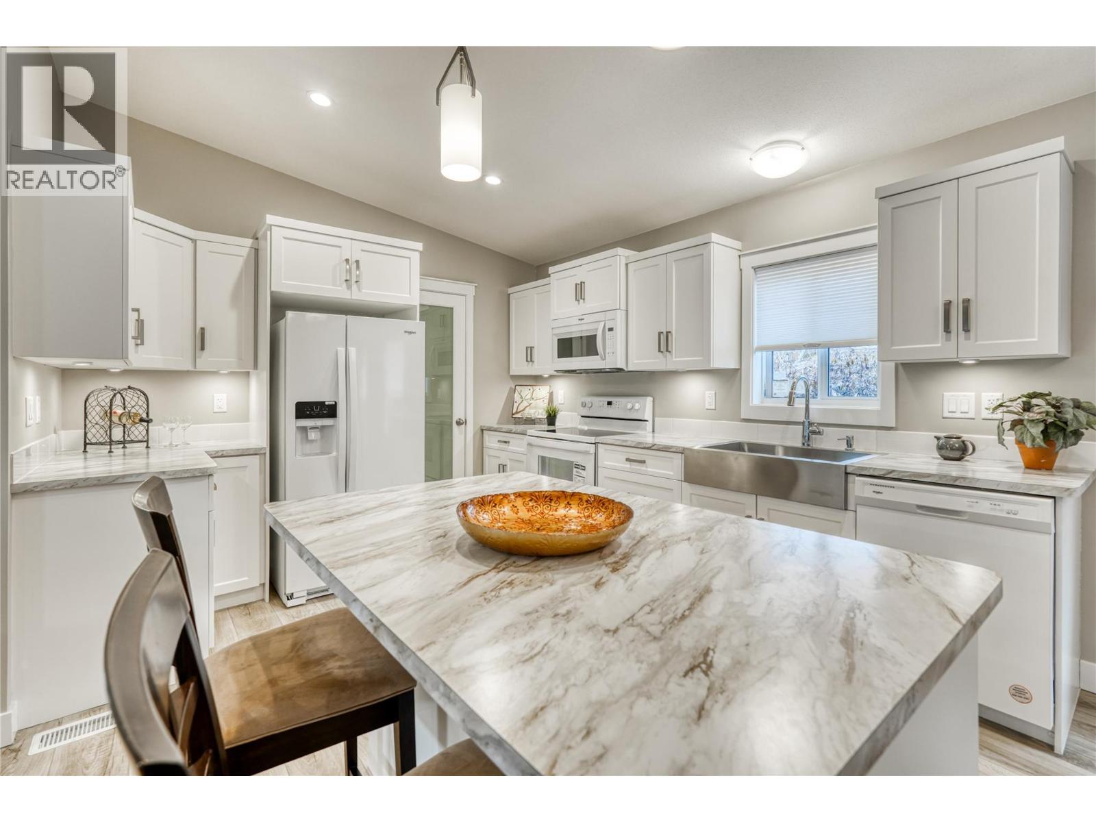 321 Yorkton Avenue, Avenue Unit# 11 Lot# 11, Penticton, British Columbia  V2A 3V6 - Photo 4 - 10388734