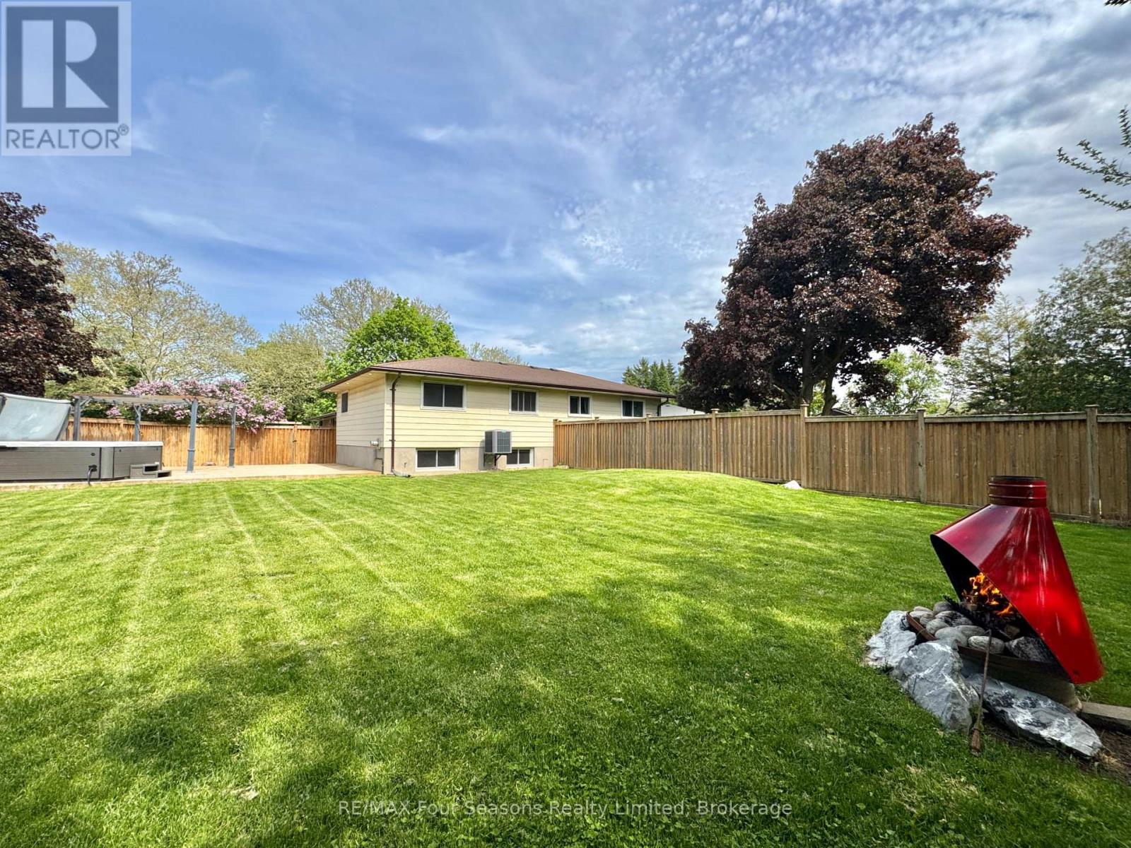 51 Carlyle Place, Kitchener, Ontario  N2P 1R6 - Photo 10 - X13215636
