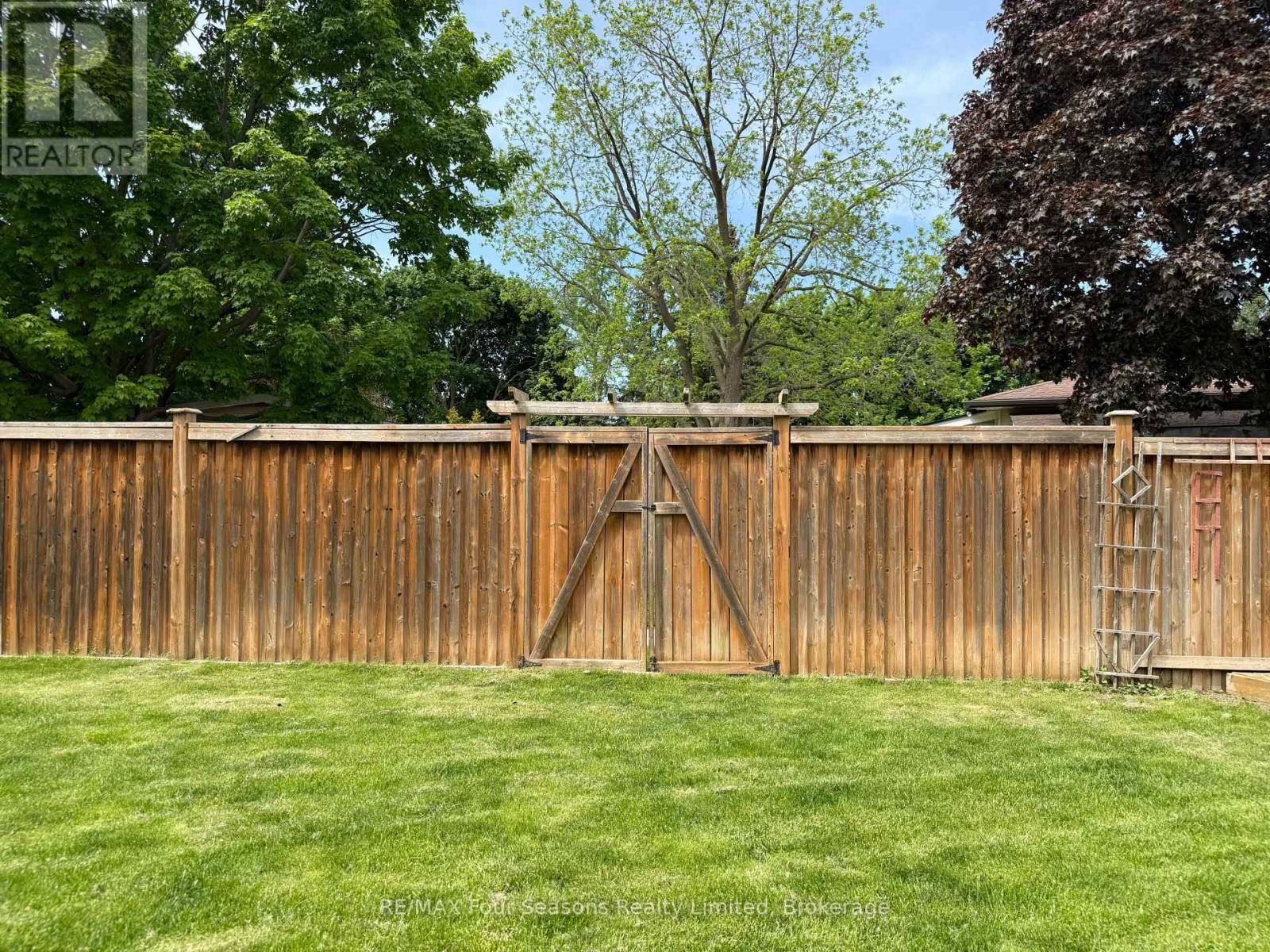 51 Carlyle Place, Kitchener, Ontario  N2P 1R6 - Photo 12 - X13215636