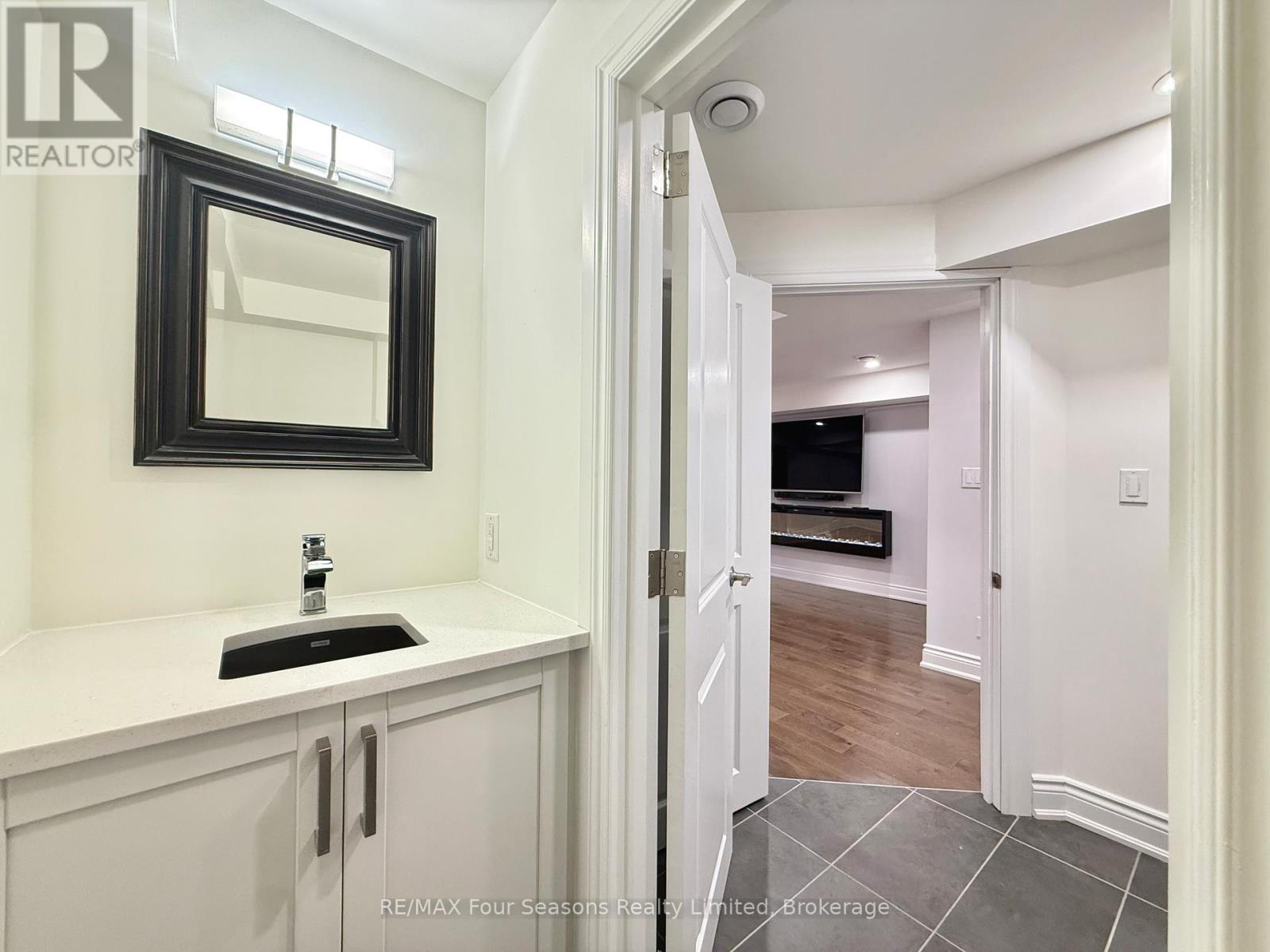 51 Carlyle Place, Kitchener, Ontario  N2P 1R6 - Photo 26 - X13215636