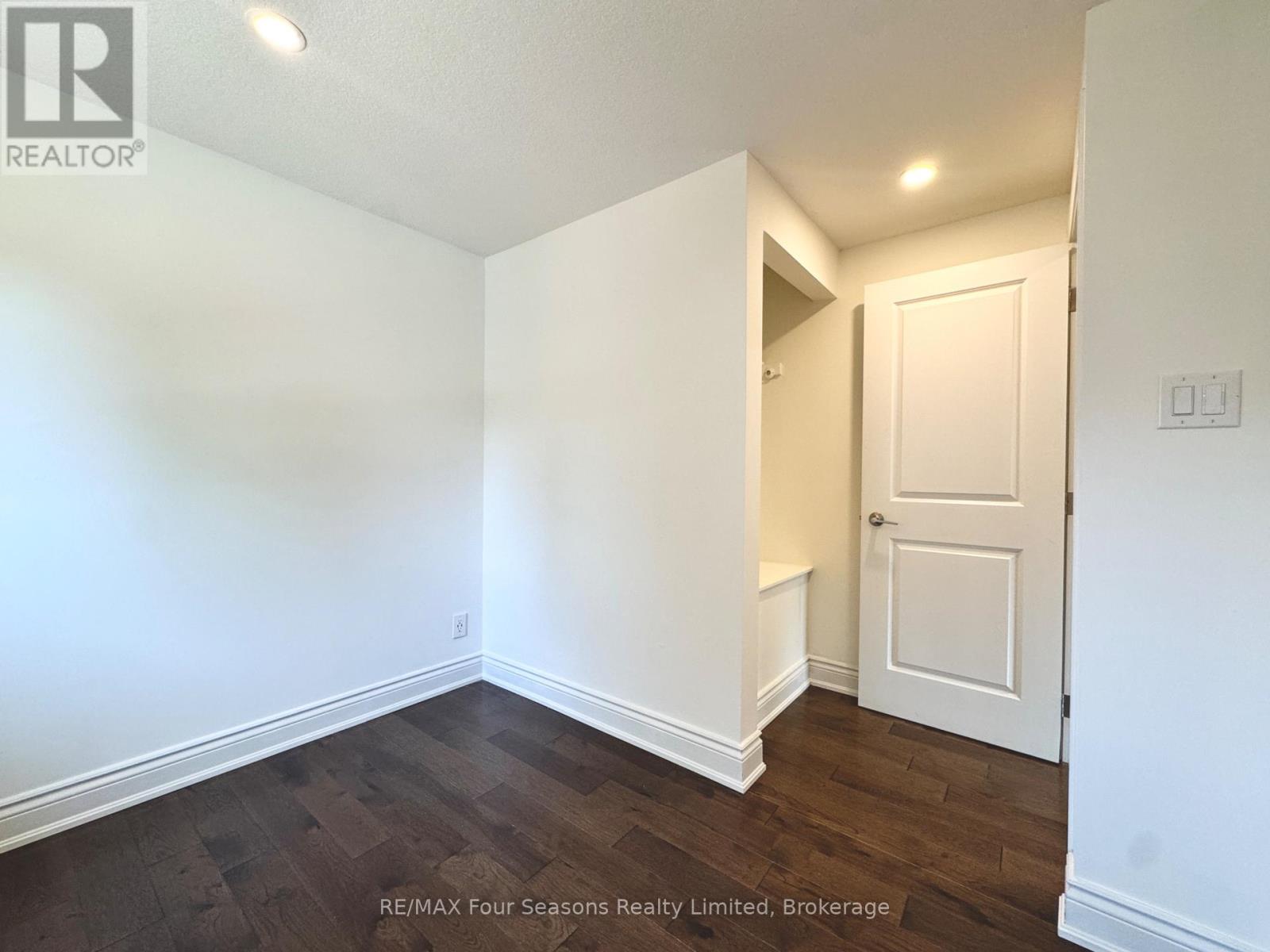 51 Carlyle Place, Kitchener, Ontario  N2P 1R6 - Photo 33 - X13215636