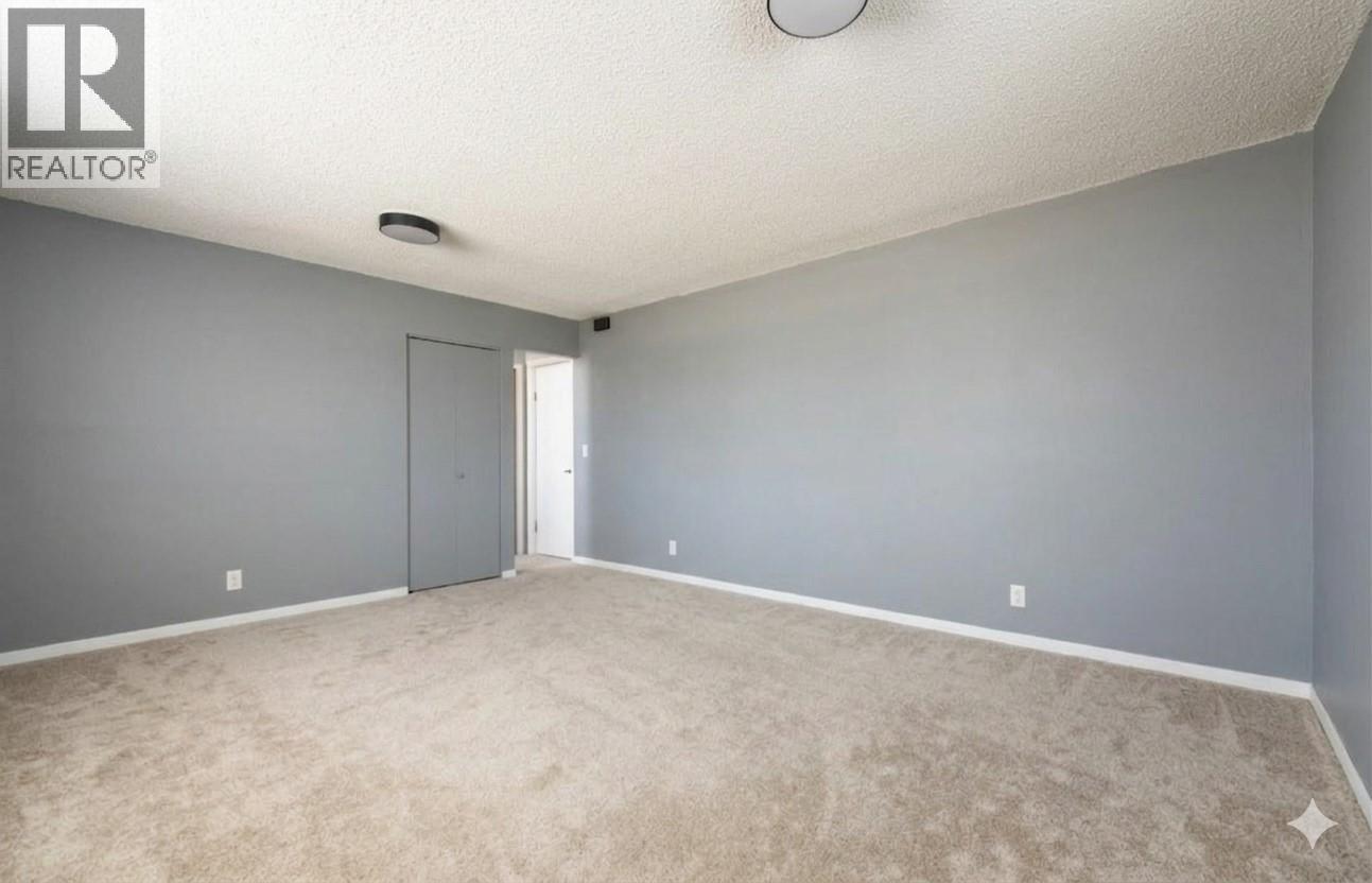 301 4th Avenue S, Cranbrook, British Columbia V1C 2E6 - Photo 22 - 10389285