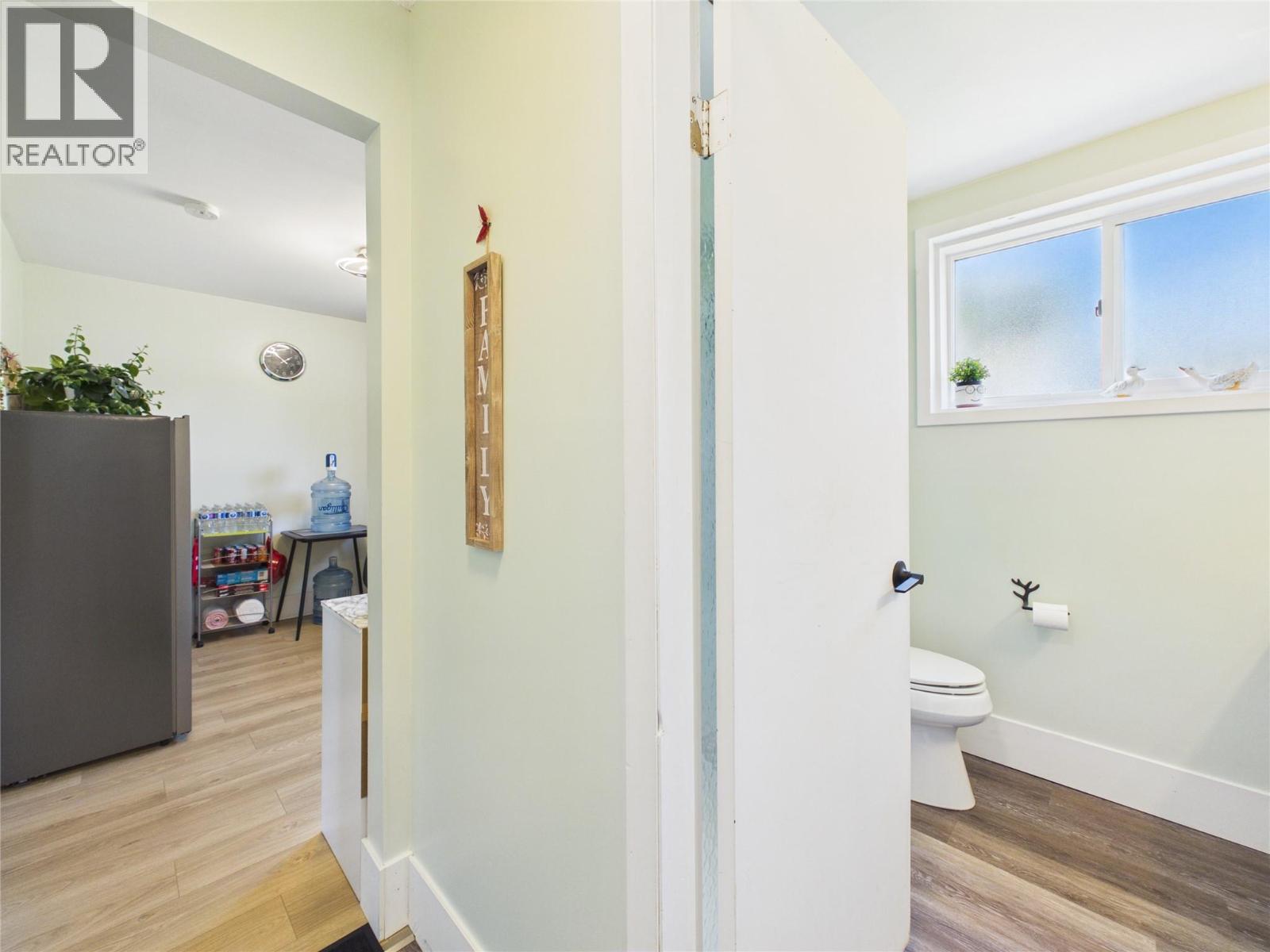 301 4th Avenue S, Cranbrook, British Columbia V1C 2E6 - Photo 18 - 10389285