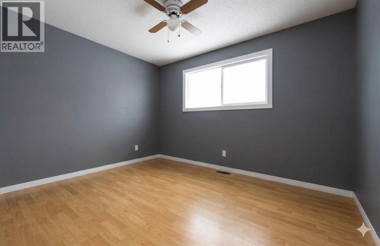301 4th Avenue S, Cranbrook, British Columbia V1C 2E6 - Photo 9 - 10389285