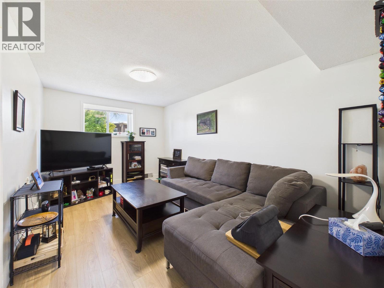 301 4th Avenue S, Cranbrook, British Columbia V1C 2E6 - Photo 10 - 10389285