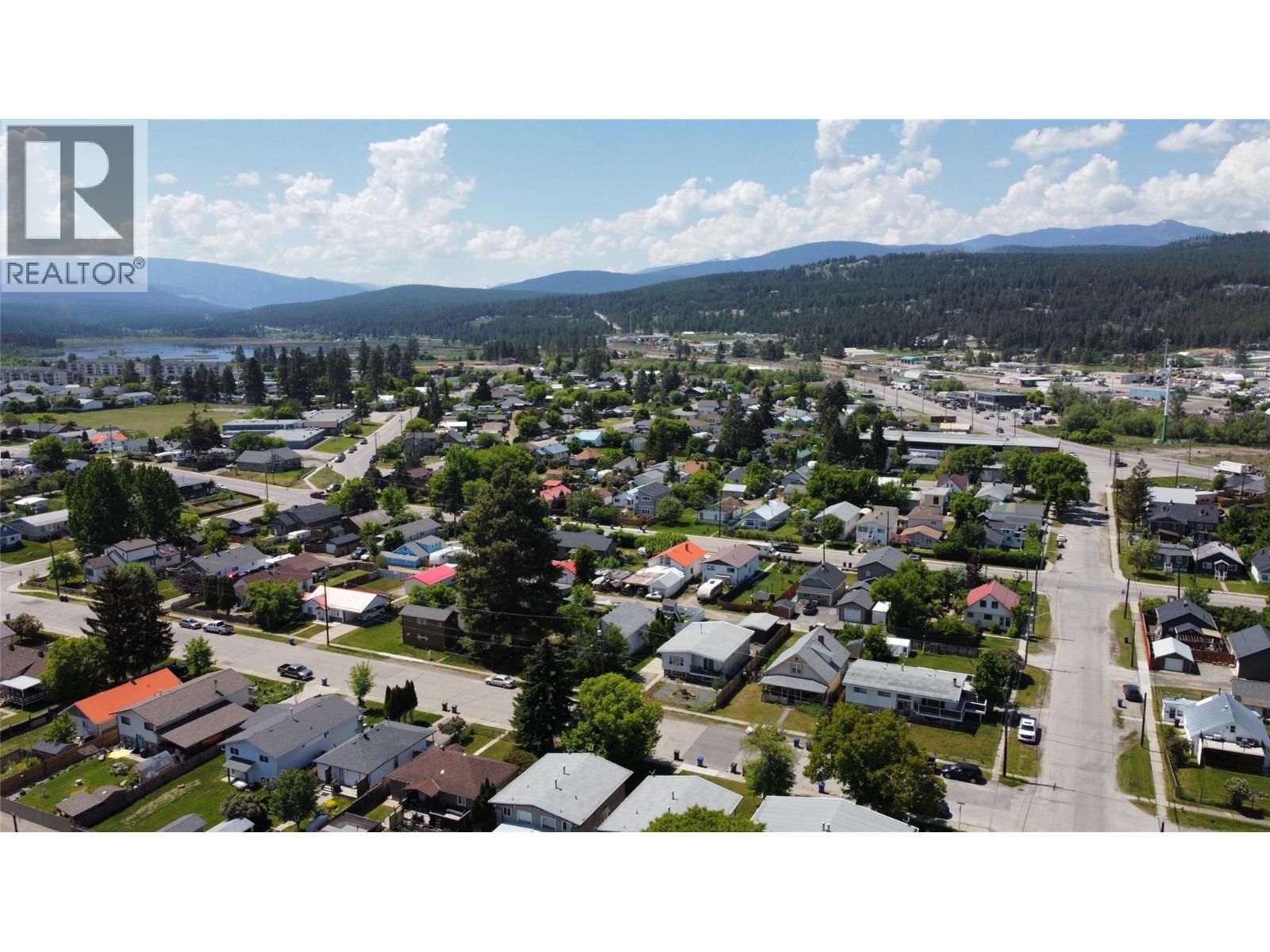 301 4th Avenue S, Cranbrook, British Columbia V1C 2E6 - Photo 34 - 10389285