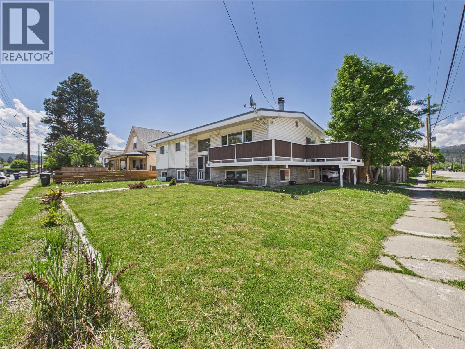301 4th Avenue S, Cranbrook, British Columbia V1C 2E6 - Photo 25 - 10389285
