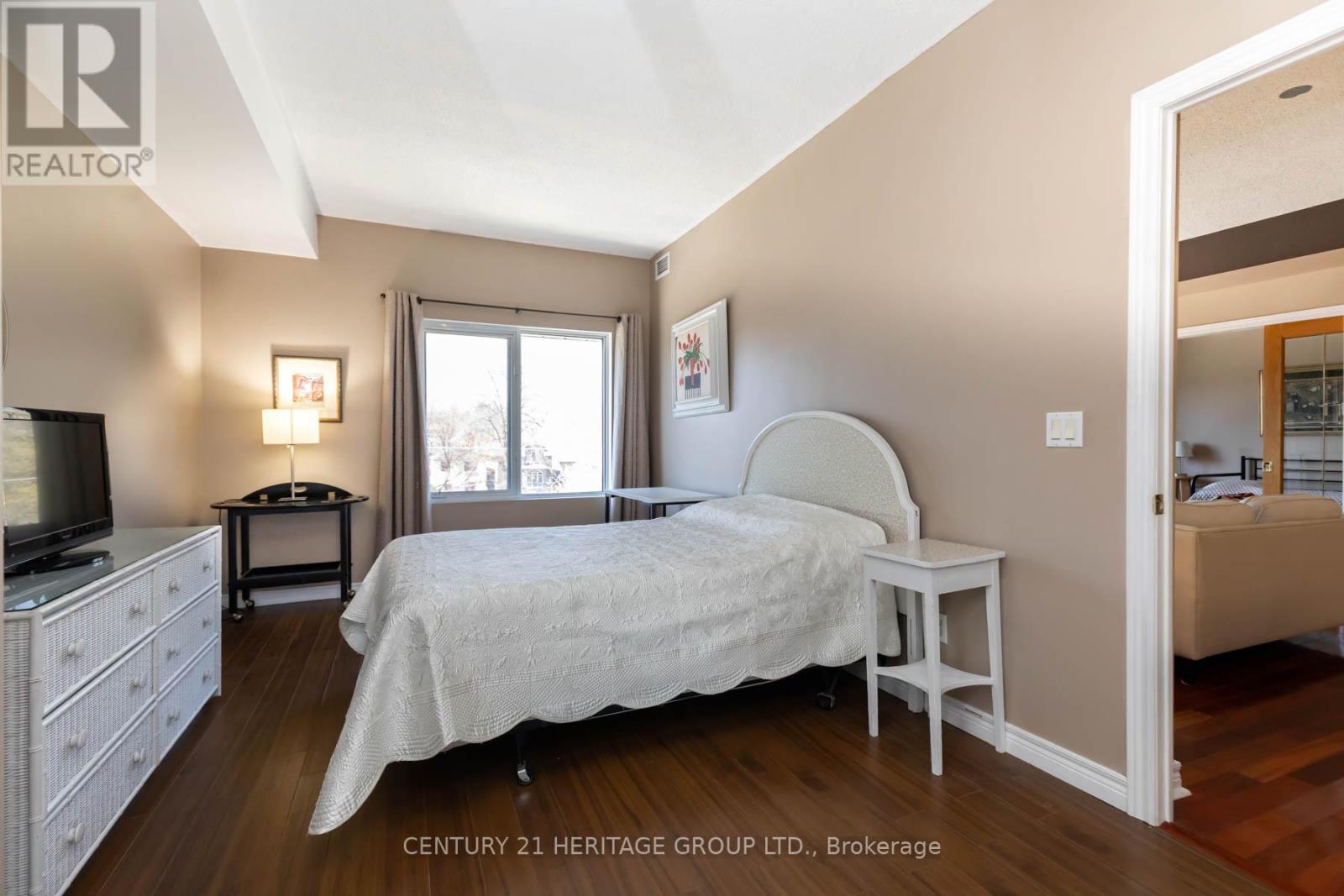 405 - 211 Randolph Road, Toronto, Ontario  M4G 4H1 - Photo 22 - C13215452