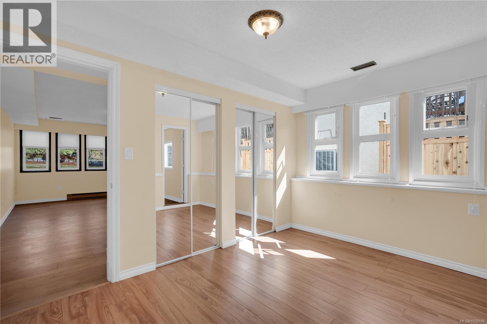 916 Rankin Rd, Esquimalt, British Columbia  V9A 6V6 - Photo 42 - 1038158