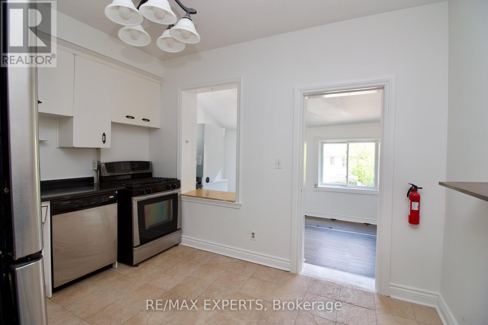 201 - 1691 Dufferin Street, Toronto, Ontario  M6E 3N9 - Photo 11 - C13215588