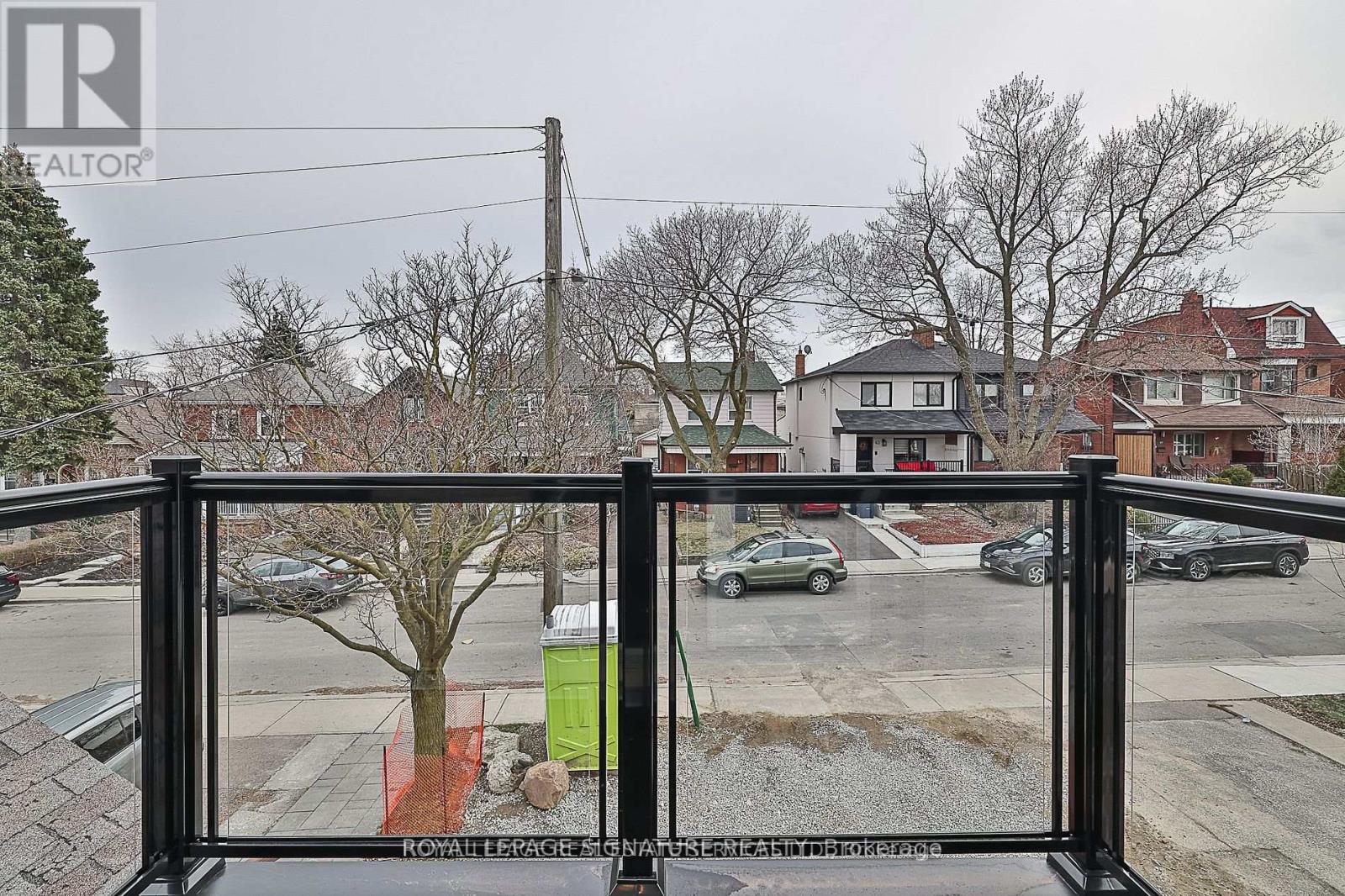 60 BELVIDERE AVENUE, Toronto, Ontario