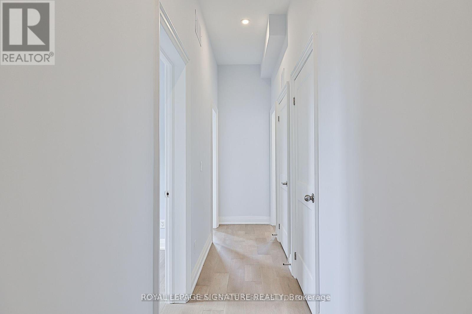 60 Belvidere Avenue, Toronto, Ontario  M6C 1P6 - Photo 17 - C13215716