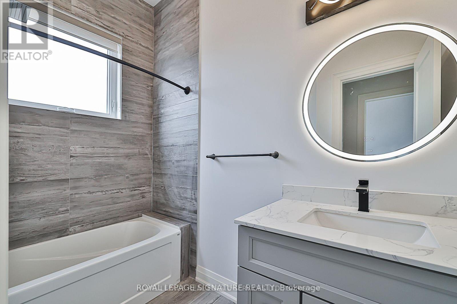 60 Belvidere Avenue, Toronto, Ontario  M6C 1P6 - Photo 18 - C13215716