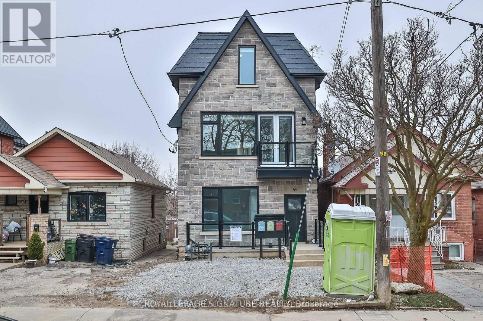 60 Belvidere Avenue, Toronto, Ontario  M6C 1P6 - Photo 2 - C13215716