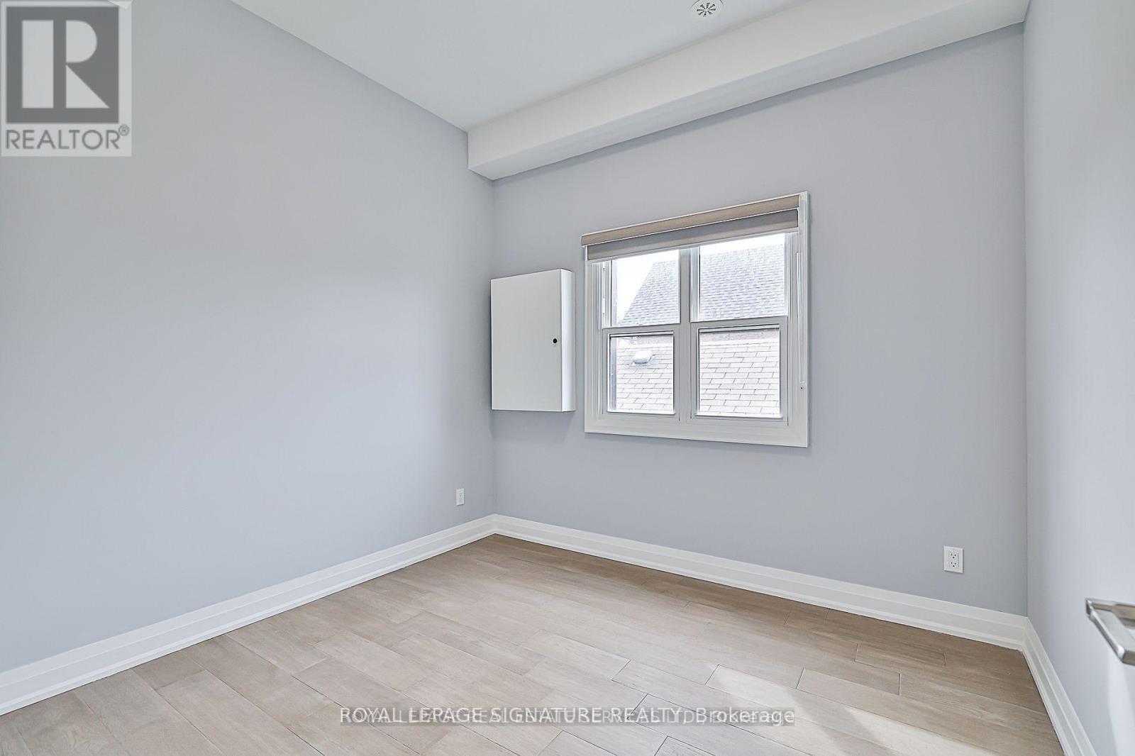 60 Belvidere Avenue, Toronto, Ontario  M6C 1P6 - Photo 24 - C13215716