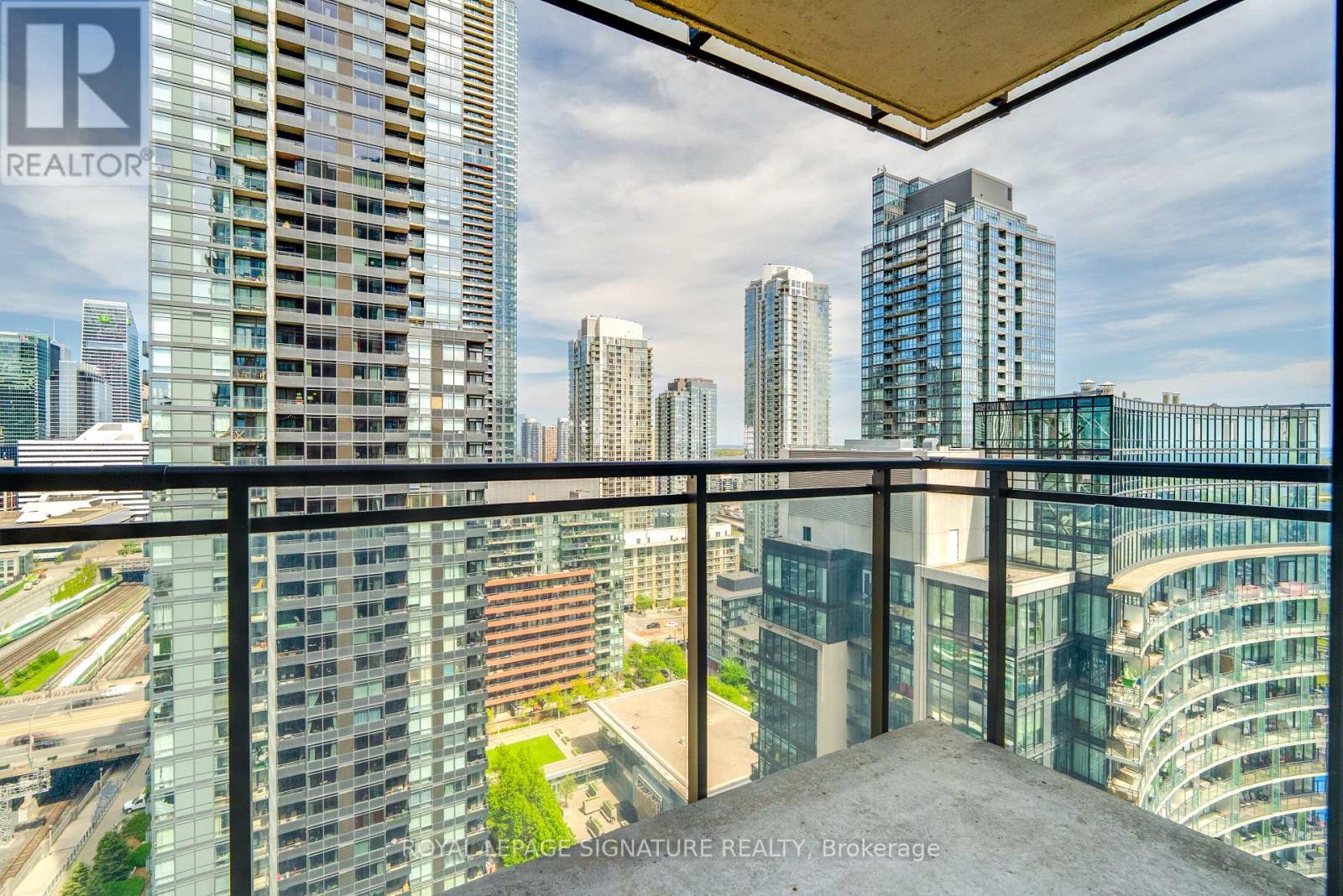 2701 - 25 Capreol Court, Toronto, Ontario  M5V 3Z7 - Photo 7 - C13215734