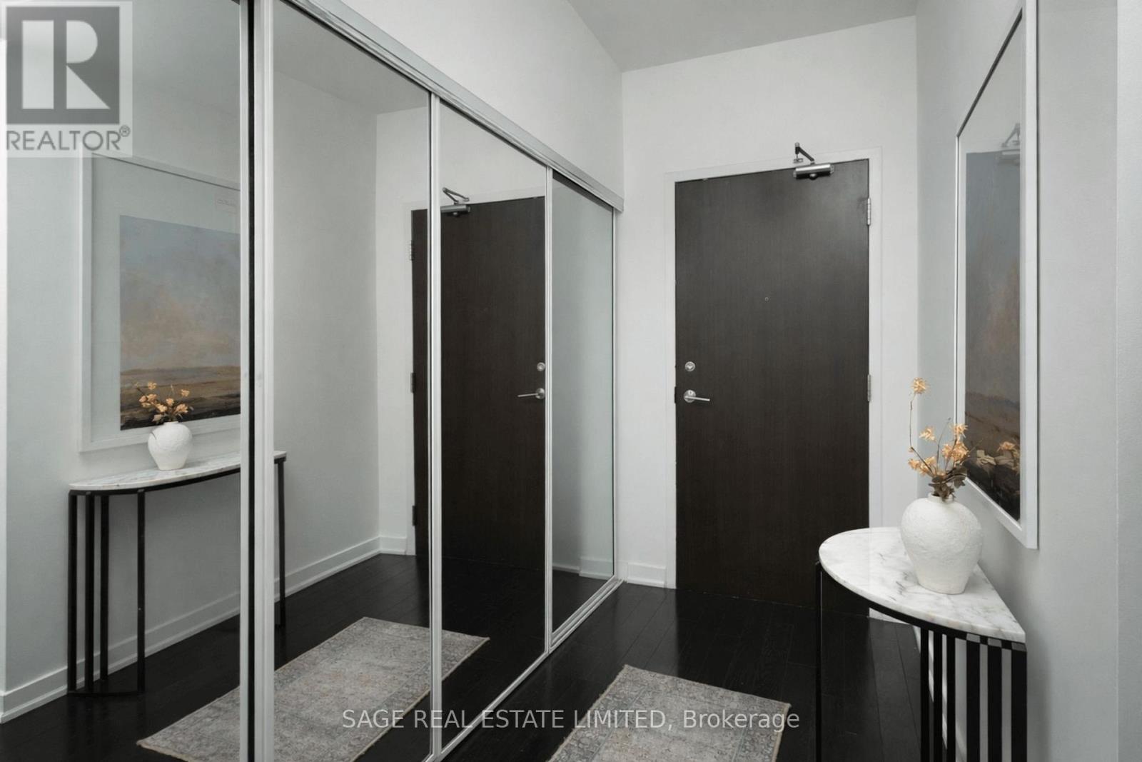728 - 38 Dan Leckie Way, Toronto, Ontario  M5V 2V6 - Photo 2 - C13215736