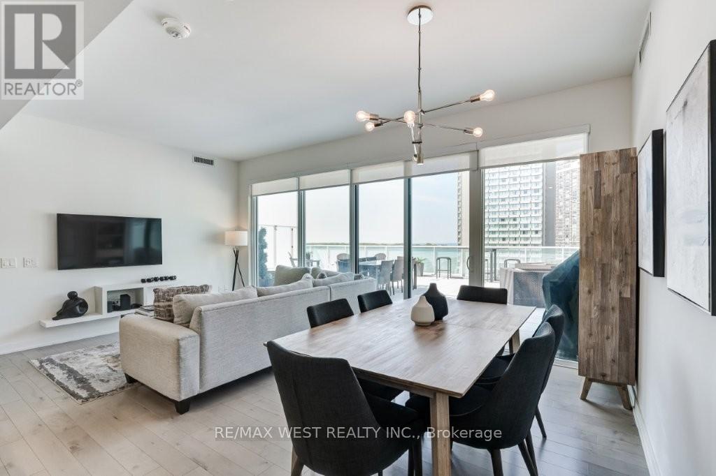1006 - 15 Queens Quay E, Toronto, Ontario  M5E 0C5 - Photo 12 - C13215816