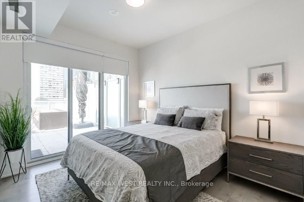 1006 - 15 Queens Quay E, Toronto, Ontario  M5E 0C5 - Photo 16 - C13215816